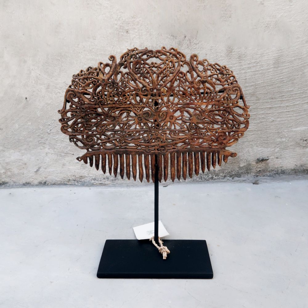 Accessoires cheveux - Peigne à cheveux sculpté Bornéo - NYAMAN GALLERY BALI