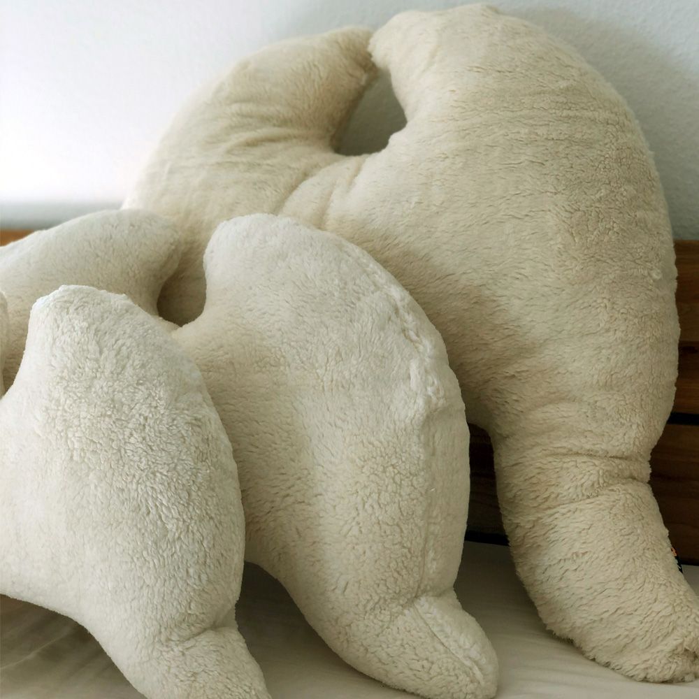 Coussins - Classic Wings Pillow Organic Cotton Plush - with Stone Pine & Spelt Inlay - MEROWINGS