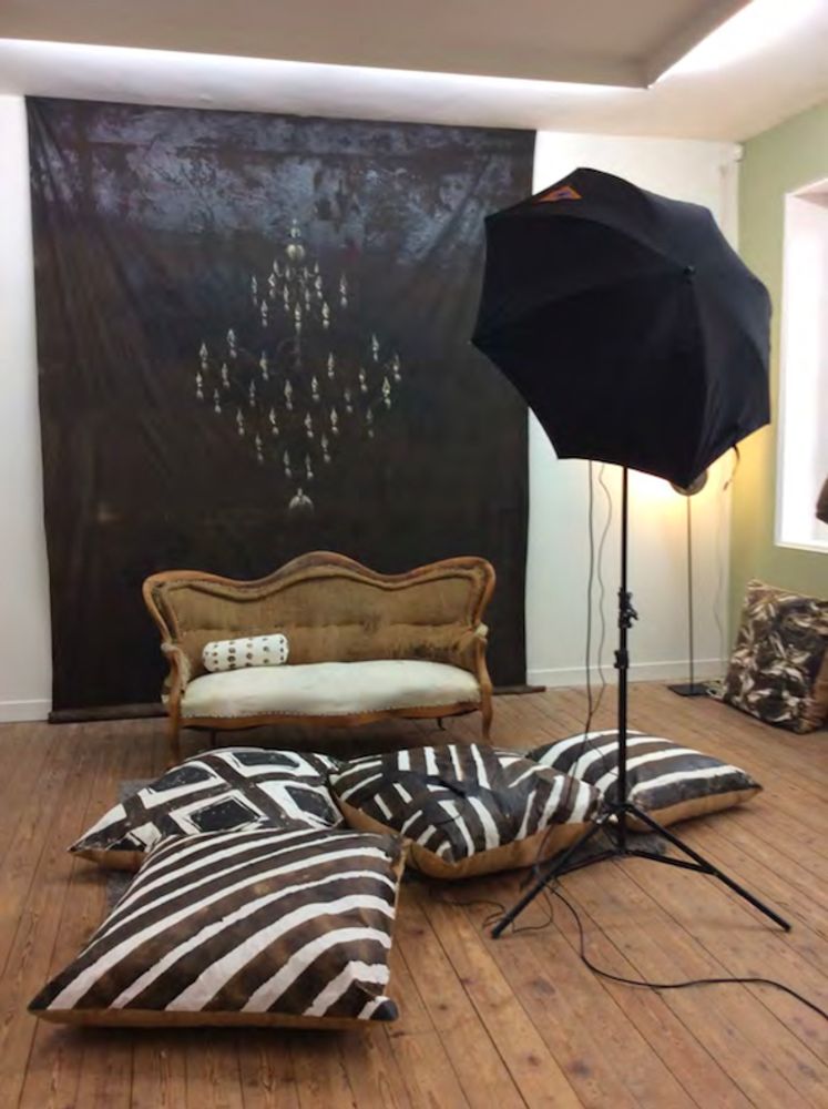 Cushions - ARTIST CUSHION - JUDEE BITUMEN - OUVRAGE
