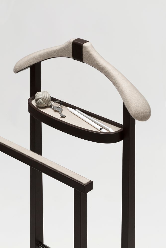Objets design - VALETS PORTE-VÊTEMENTS & PORTE-SERVIETTES EN CUIR - GIOBAGNARA