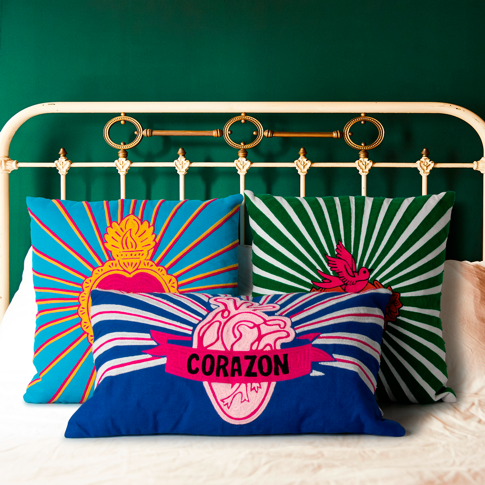 Objets de décoration - Coussins d'amour Paz, Amor & Corazón - KITSCH KITCHEN