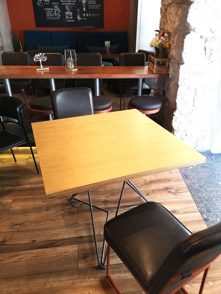 Tables Salle à Manger - Table avec plateau en contreplaqué (placage d'érable) - LIVING MEDITERANEO