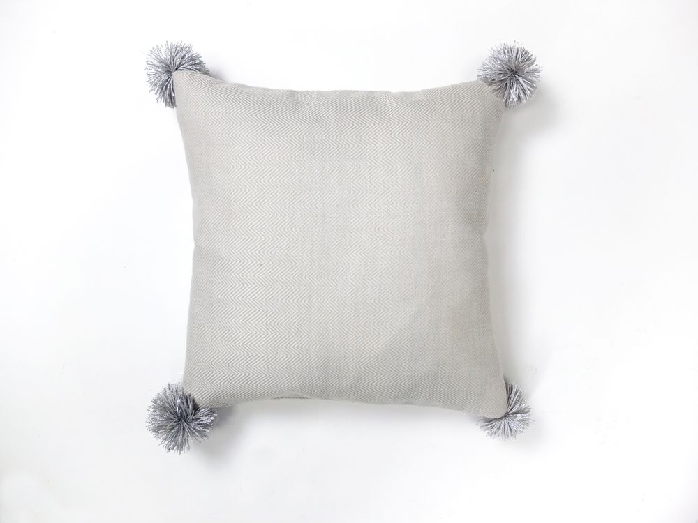 Coussins textile - Housse de coussin Upcycling AVA™ - THE CARPET MAKER