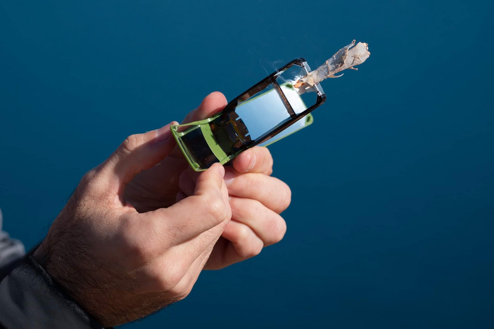 Travel accessories - Solar Lighter SUNCASE GEAR ® - SOLAR BROTHER