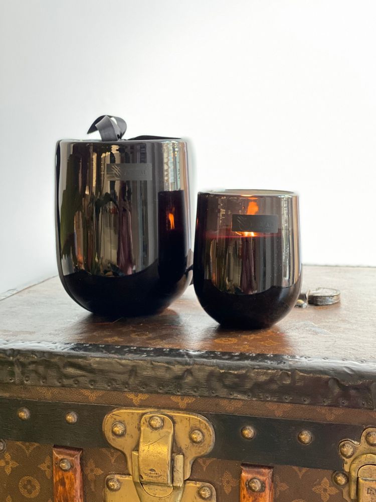 Cadeaux - Bougie en verre soufflé noir délavé - OSCAR LUXURY CANDLES
