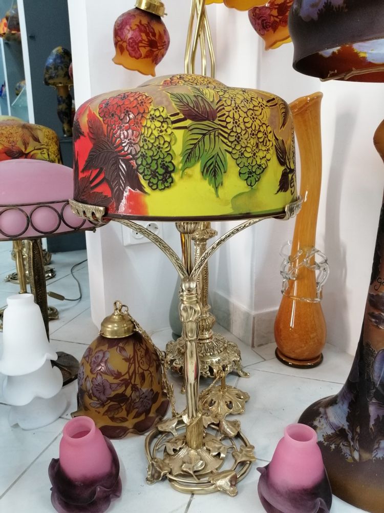Verre d'art - Lampes style Gallé en verre gravé, Art Nouveau - TIEF