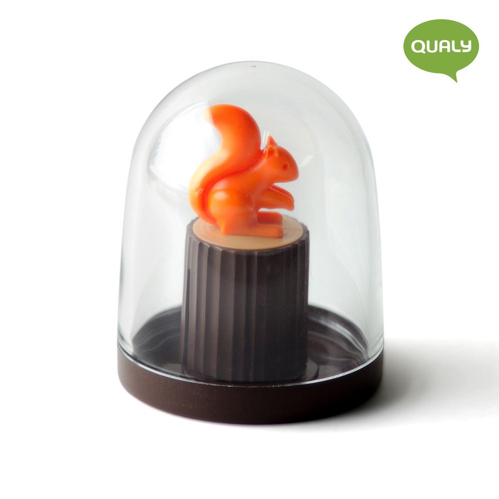 Kitchen utensils - Squirrel Tissue Log Tissue Holder: Everyday Houseware Eco living collection 100% recyclable. - QUALY DESIGN OFFICIAL