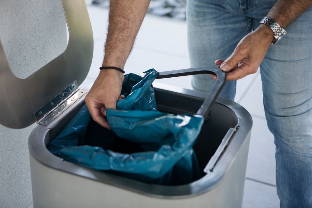 Garbage cans - OPUS SATIO/OPUS PURUS Concrete Planter/Container/Waste Bin with optional stainless steel lid - CO33 EXKLUSIVE BETONMÖBEL