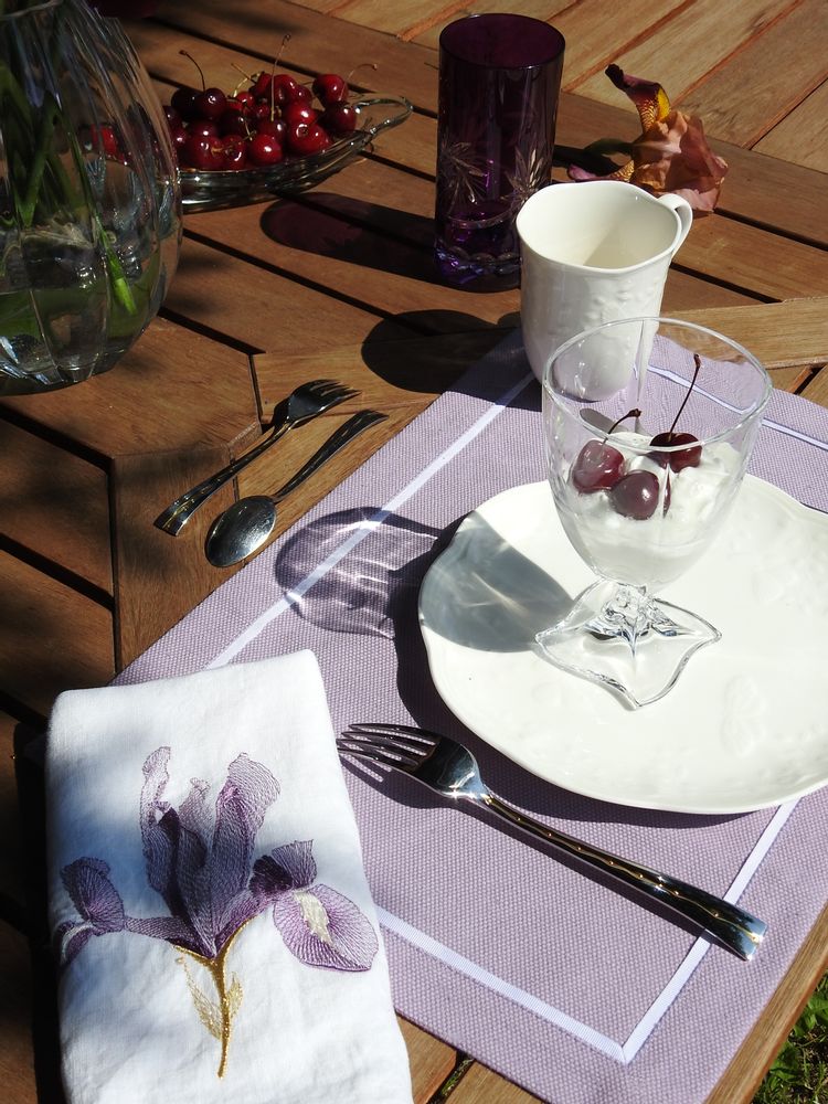 Table linen - IRIS anti-stain linen placemat  - ARTIPARIS