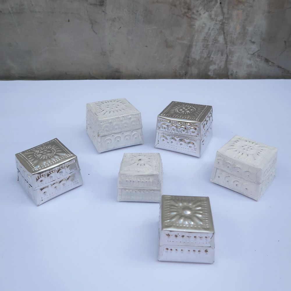Coffrets et boîtes - Sokasi en métal orné - NYAMAN GALLERY BALI