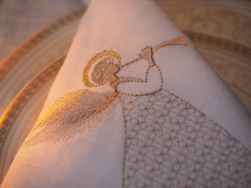 Christmas table settings - ANGEL napkin - ARTIPARIS