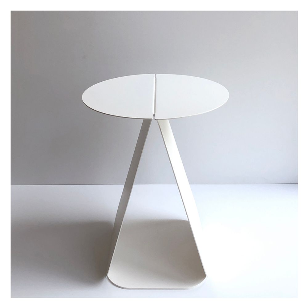 Tables basses - Table d'appoint ronde symétrique YOUMY - Blanc poudré - MADEMOISELLE JO
