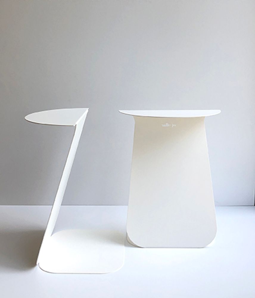 Tables basses - Table d'appoint ronde symétrique YOUMY - Blanc poudré - MADEMOISELLE JO