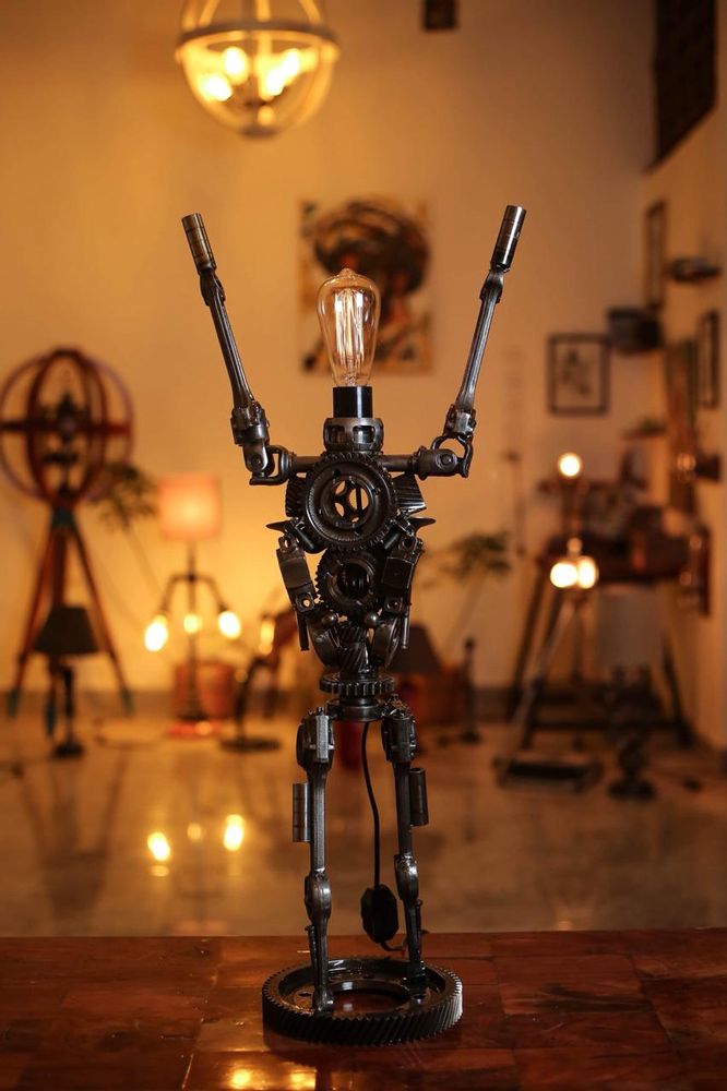 Objets design - Lampe robot recyclé - MAISON ZOE