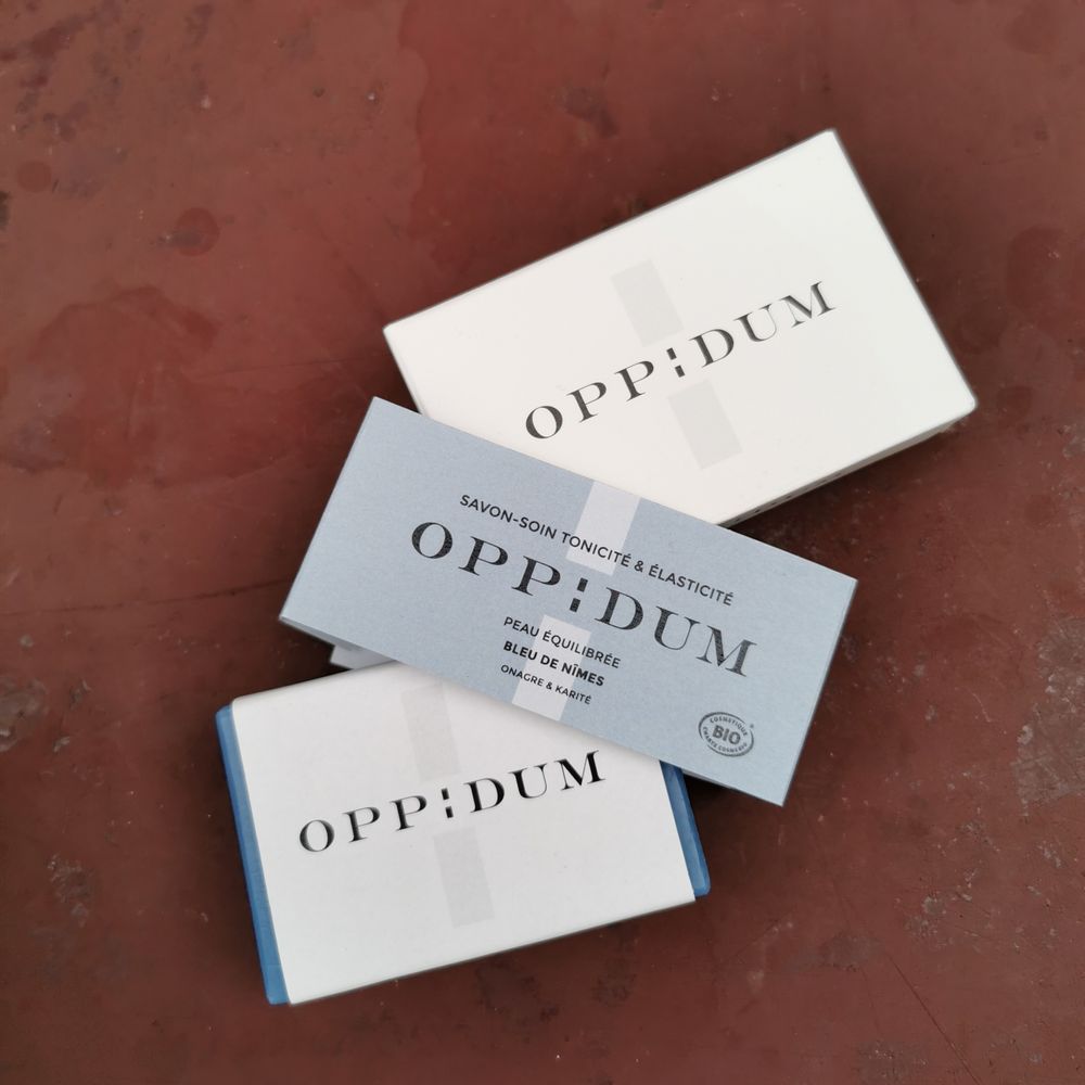 Hotel bedrooms - SKINCARE SOAP BLEU DE NÎMES - OPPIDUM - COSMETIQUE NATURELLE