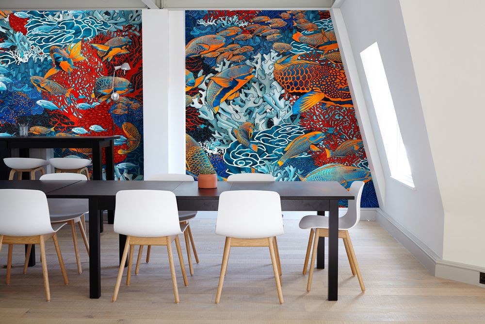 Papiers peints - Papier peint "La Danse" 263 x 450 cm - ORANGE / BLEU - Raccordable à l'infini à l'horizontale et/ou à la verticale - Maison Fétiche - MAISON FÉTICHE