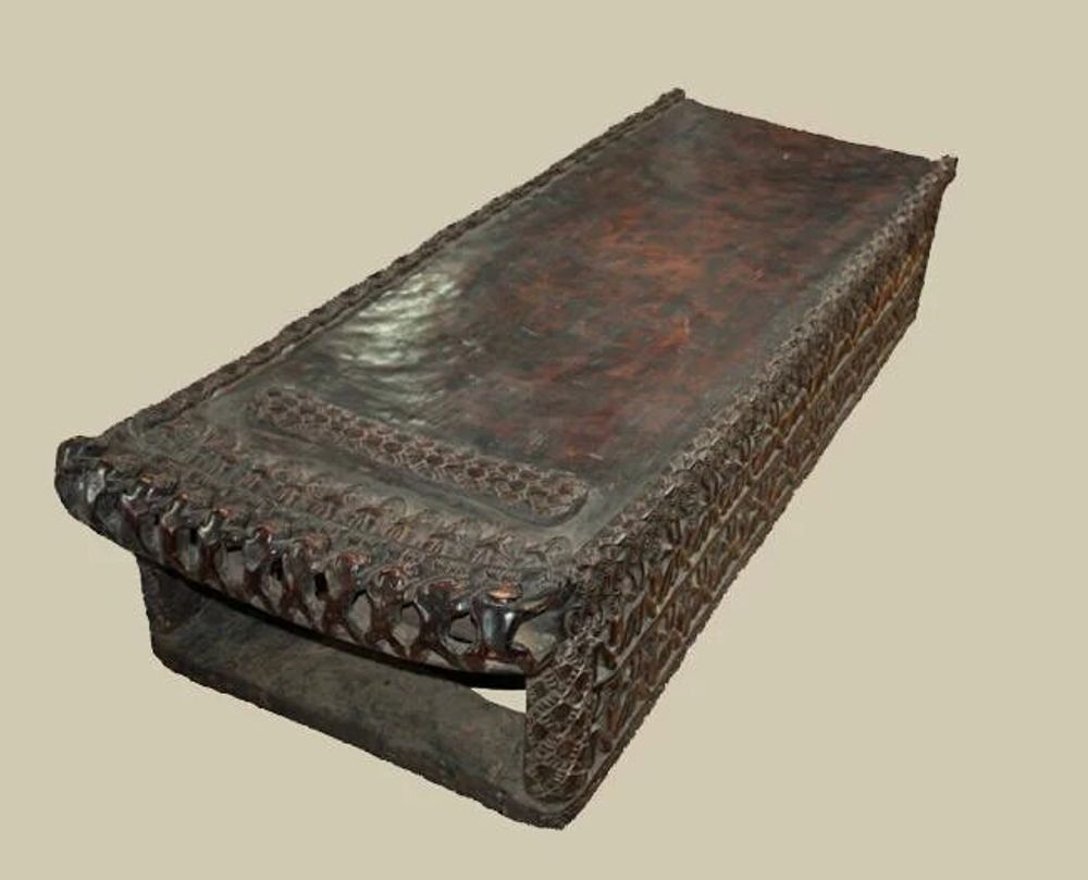 Decorative objects - Bamileke bed and Senufu bed or bed or decorative object or furniture - HOME DECOR FR