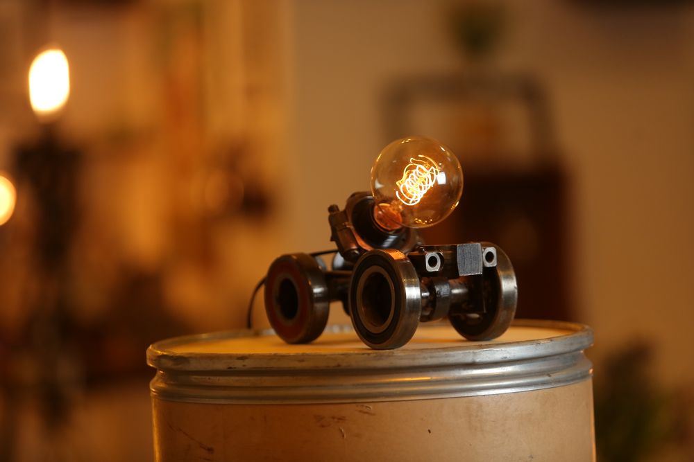 Accessoires de déco extérieure - Lampe de voiture en metal recyclé - MAISON ZOE