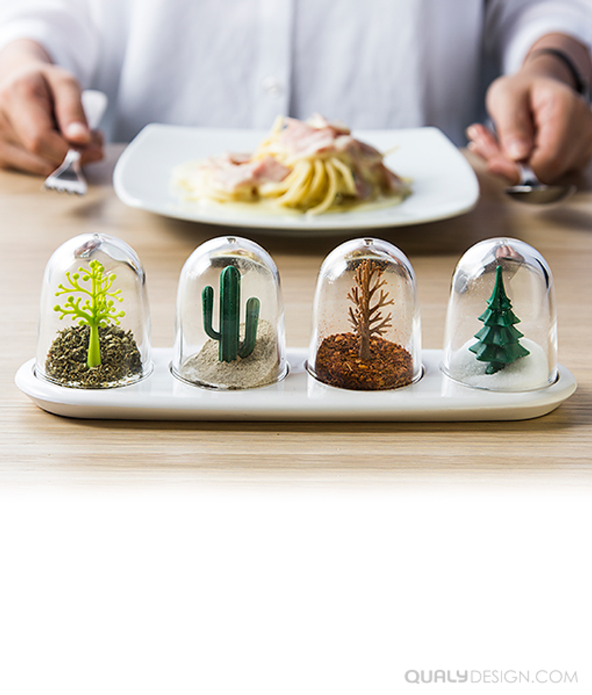 Caskets and boxes - Coral Salt and Pepper Shaker - Ocean Kitchen Collection: Eco-Friendly Materials 100% recyclable - QUALY DESIGN OFFICIAL
