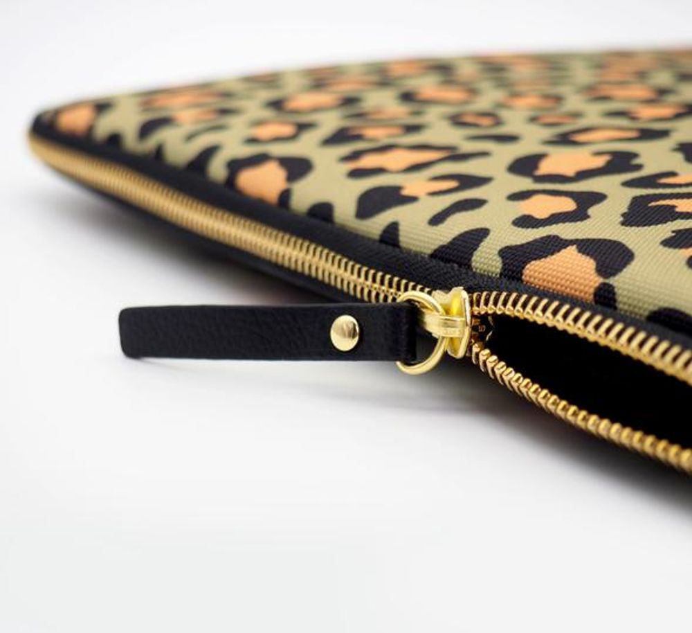 Range-tout - Sacoche / housse d'ordinateur iPad : Olive Leopard - CASYX