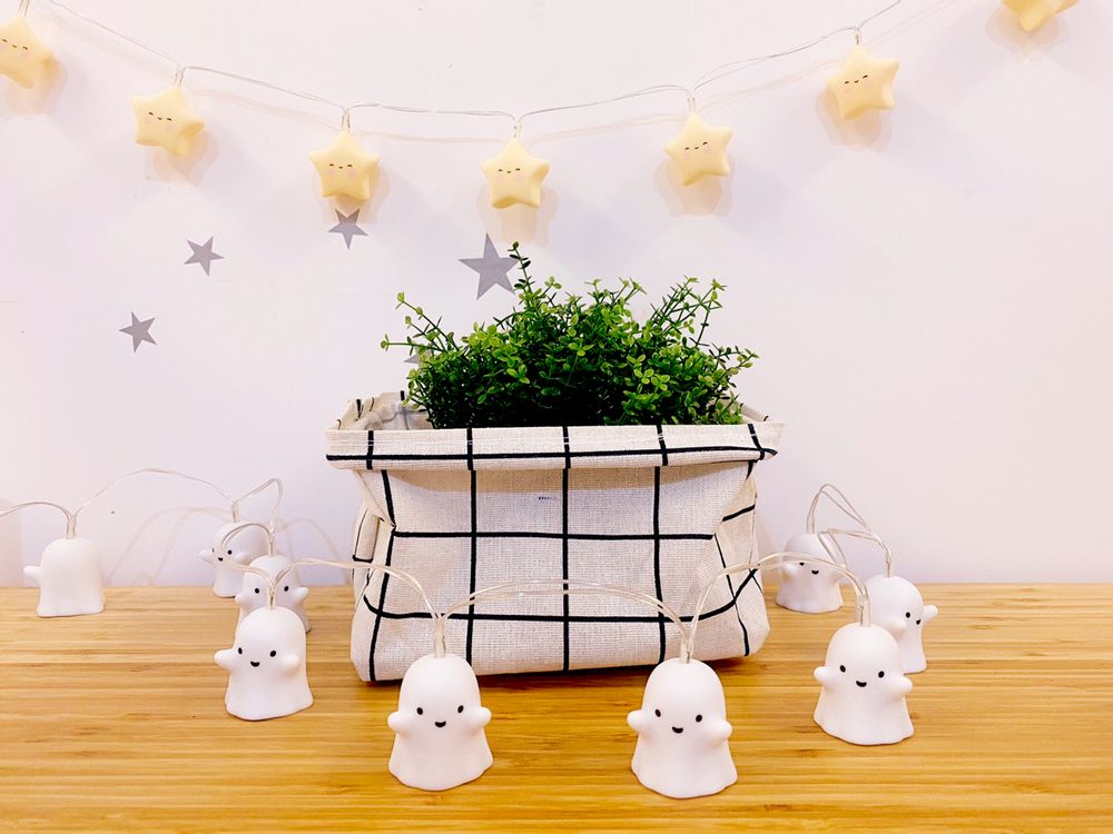 Gifts - Decorative String Lights - Spooky / Stars - SOMESHINE