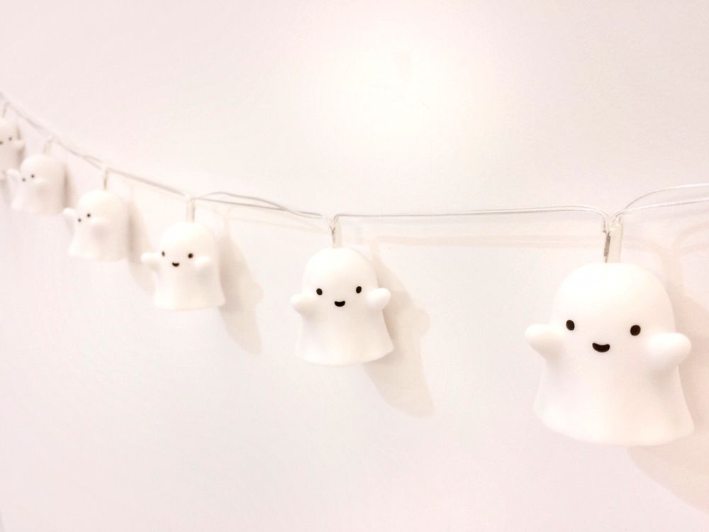 Gifts - Decorative String Lights - Spooky / Stars - SOMESHINE