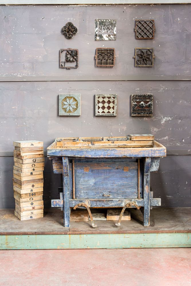 Consoles - Établi en carreaux de ciment antique - ALL'ORIGINE