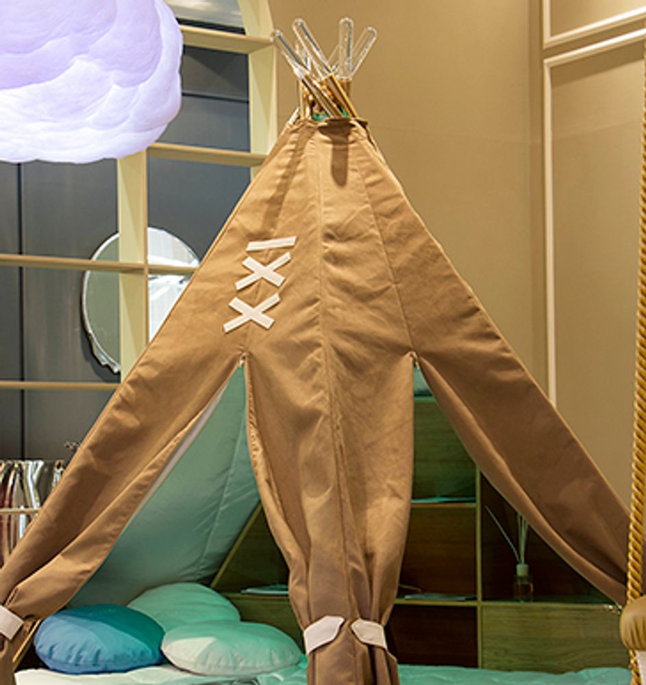 Beds - Teepee Room - CIRCU