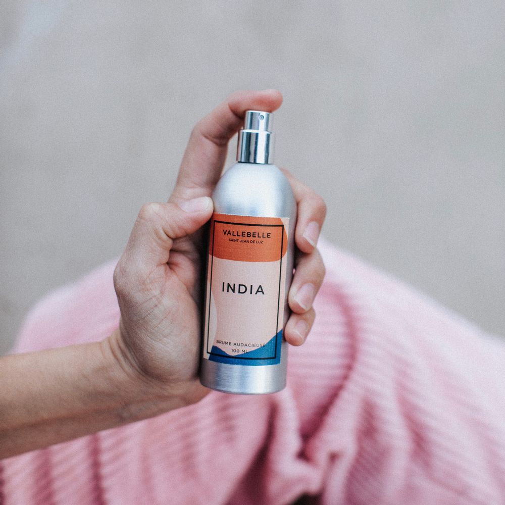 Hotel bedrooms - INDOOR FRAGRANCE - INDIA MIST - VALLEBELLE