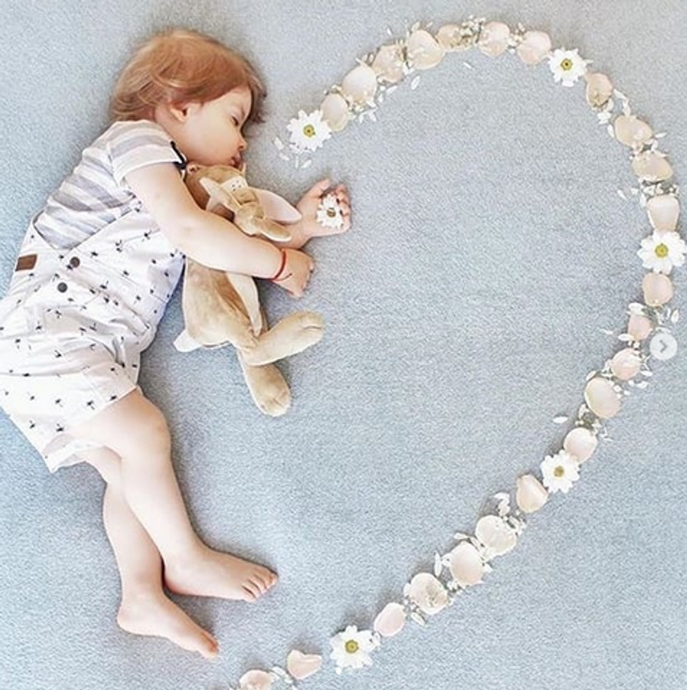 Cadeaux - Devine Combien je T'aime peluche 22cm - PETIT POUCE FACTORY