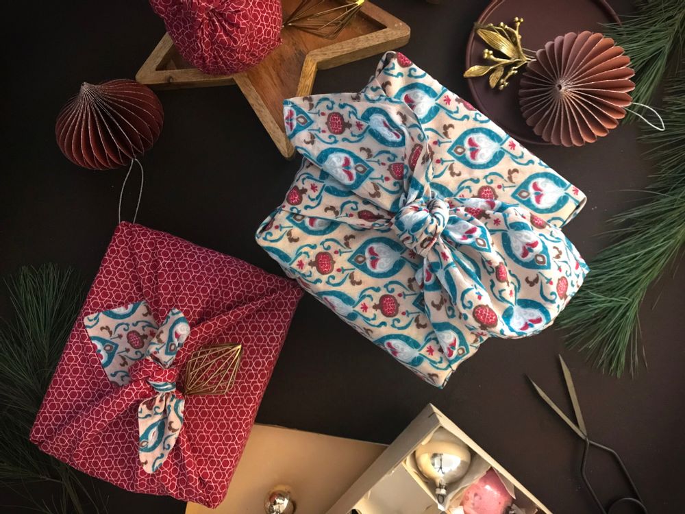 Gifts - Reusable Gift Wrapping - Style Teal & Cherry - FABRAP