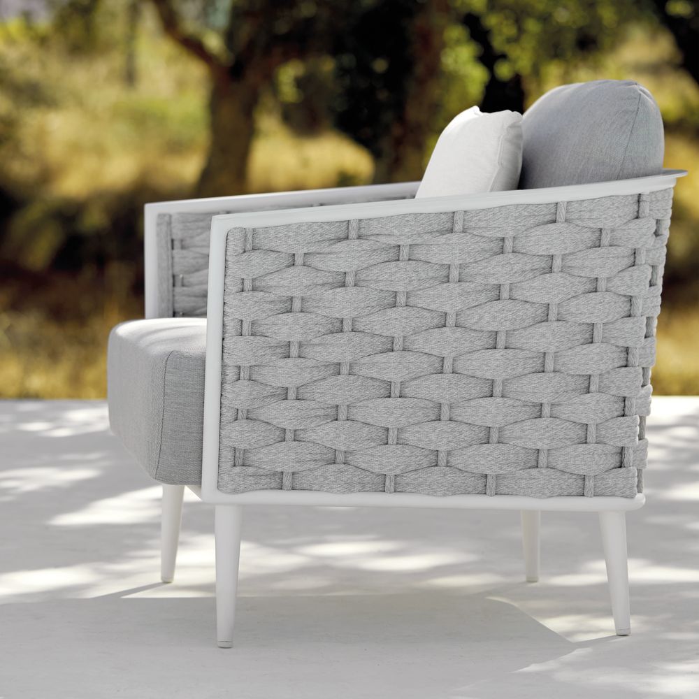 Lawn armchairs - Lounge chair Cascade, one seater sofa - MANUTTI
