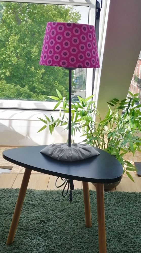 Decorative objects - Cement Foot Lamp - MATAPO