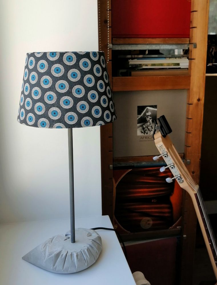 Decorative objects - Cement Foot Lamp - MATAPO