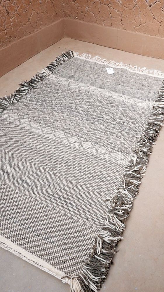 Other caperts - Moroccan Kilim Rug - Zanfi Pattern Flatweave - TASHKA RUGS