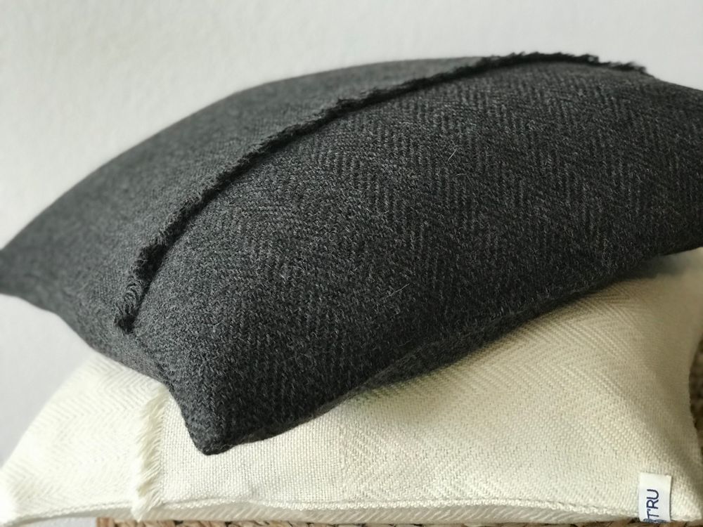 Fabric cushions - Cushion Deluxe - T'RU SUSTAINABLE HANDMADE