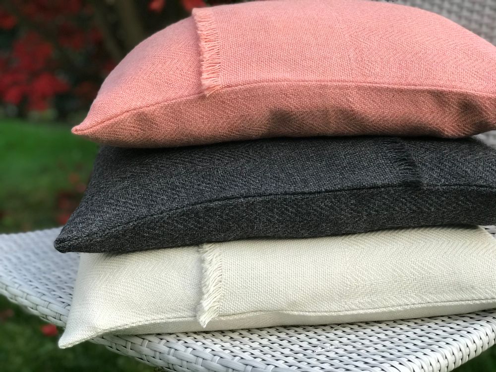 Fabric cushions - Cushion Deluxe - T'RU SUSTAINABLE HANDMADE