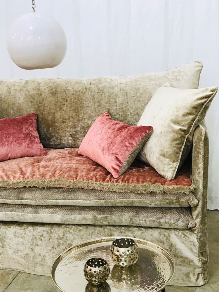 Hotel bedrooms - Mille Et Une Nuit 2 Night 2 removable custom convertible sofa with armrests - BERENGERE LEROY
