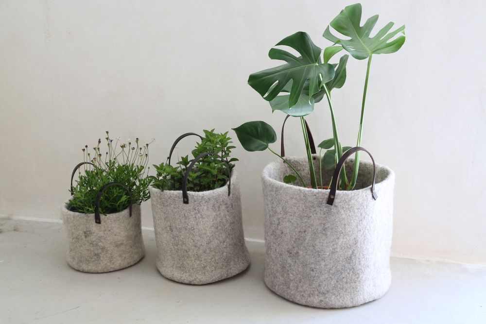 Laundry baskets - Round Wool Felt Basket - HL- HELOISE LEVIEUX