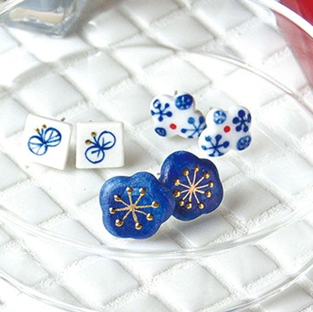 Cadeaux - WATAGUMO « AI »【Nuages de coton « Indigo »】Boucles d'oreilles (S) - NANAYOSHA 2020