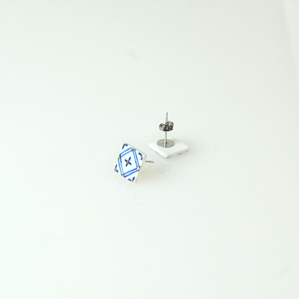 Gifts - TEGAKI "WARIBISHI"【Hand-drawn "Traditional Pattern"】Earrings - NANAYOSHA 2020