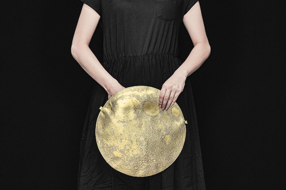 Pochettes - PLANÉTARIO Sac Clutch Lune - TRINUS