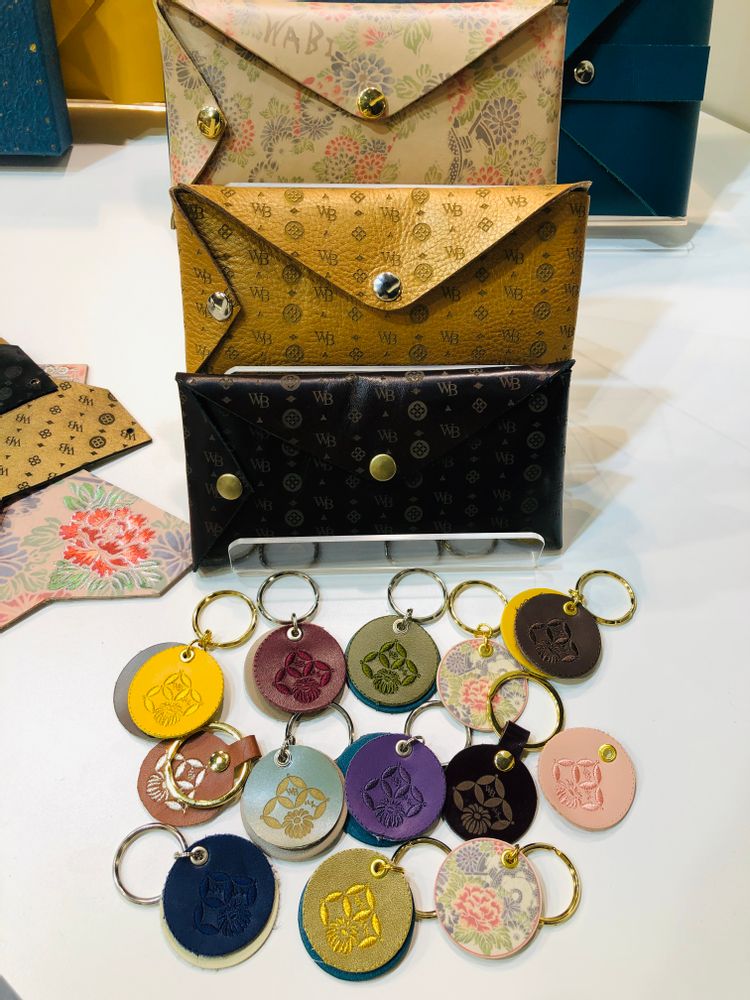 Leather goods -  KASANE Multi Case in Durable Origami Way Leather - WABI WORLD