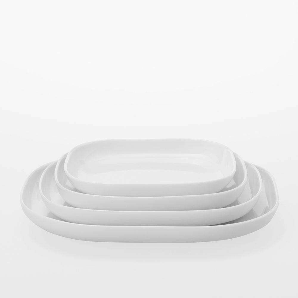 Objets design - Plat carré en porcelaine 131 mm/150 mm/173 mm/201 mm. - TG