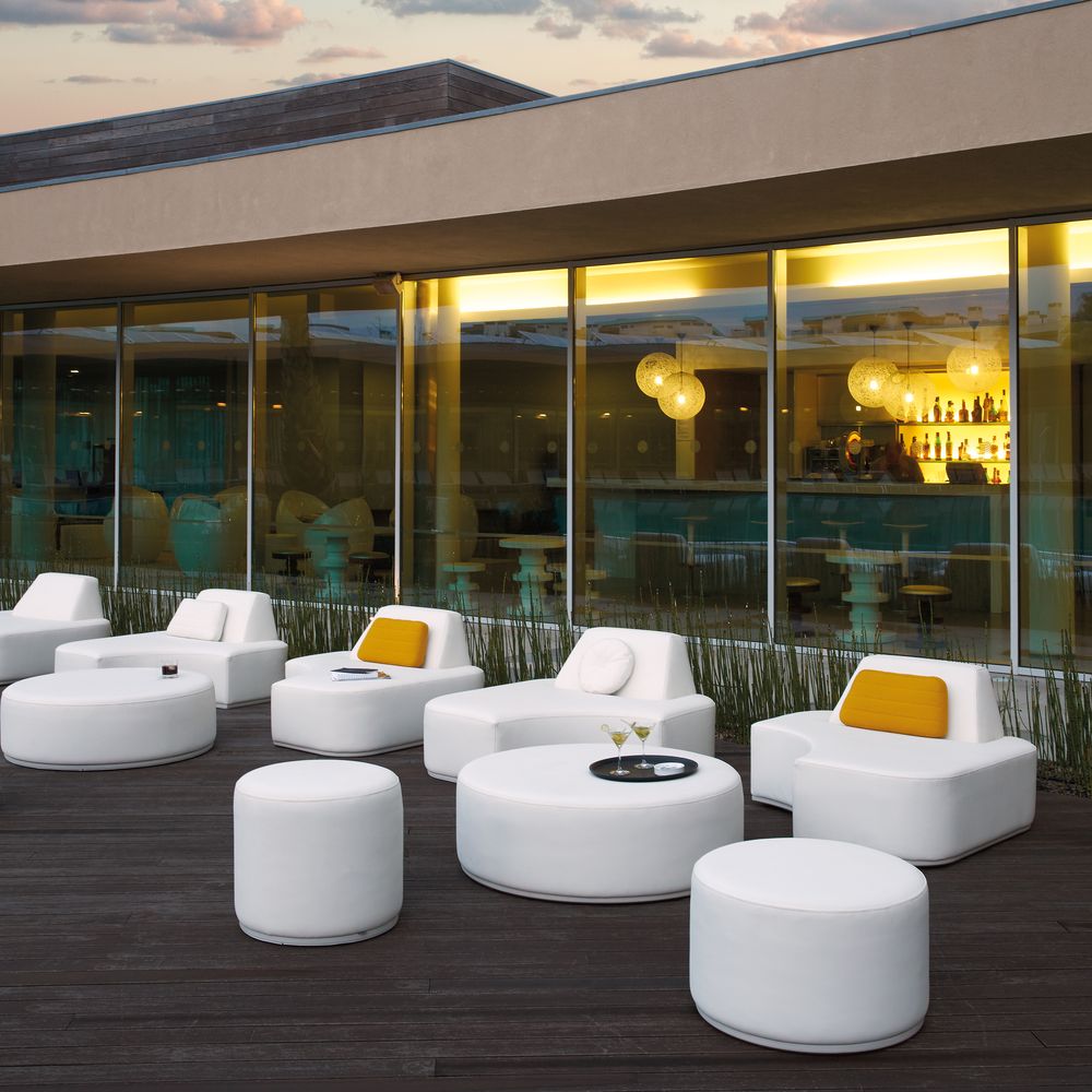 Sofas - Modular sofa with pouf Moon Island - MANUTTI