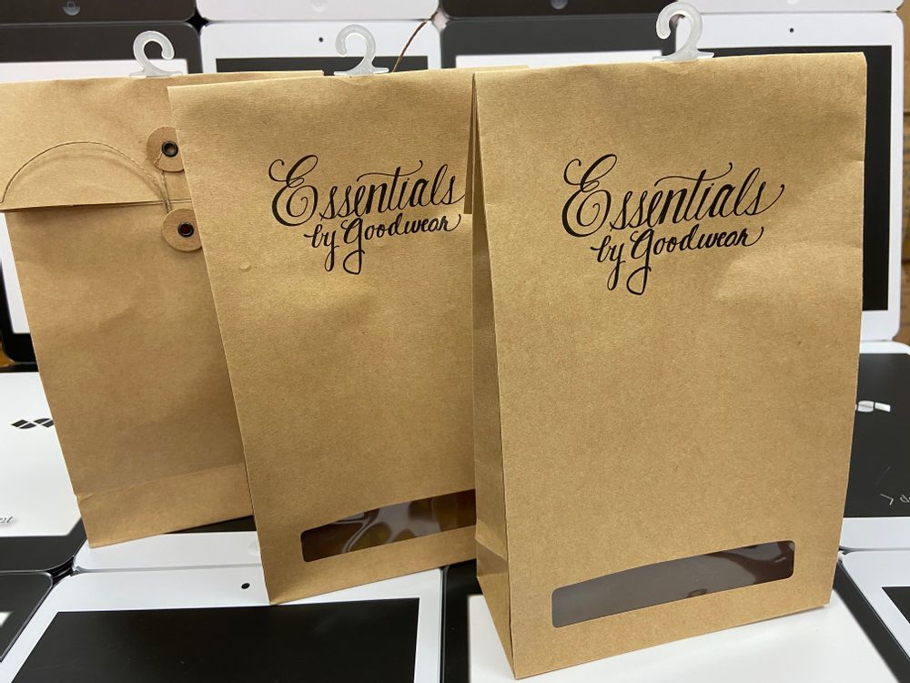 Caskets and boxes - Kraft Paper Bags Recycled Packaging - SHUN SUM GROUP LTD.