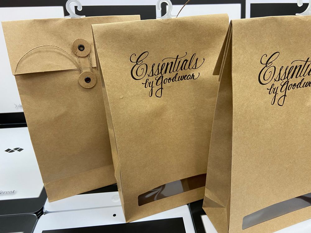 Caskets and boxes - Kraft Paper Bags Recycled Packaging - SHUN SUM GROUP LTD.