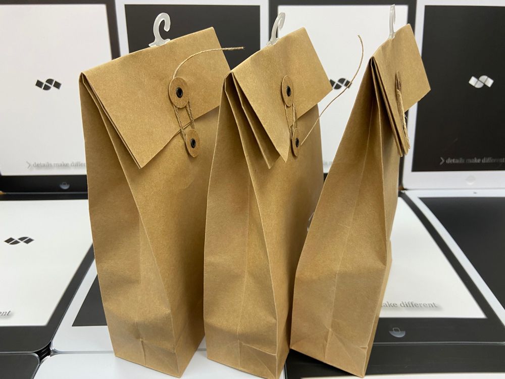 Caskets and boxes - Kraft Paper Bags Recycled Packaging - SHUN SUM GROUP LTD.