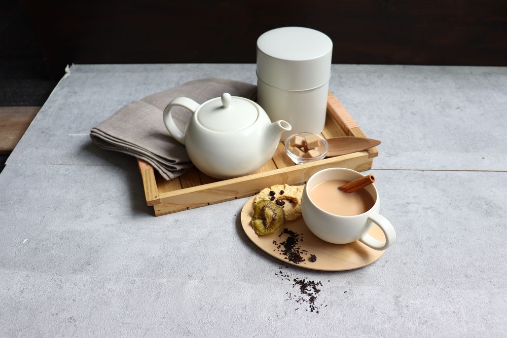 Ceramic - YUI Back handle Teapot 600ml - SALIU