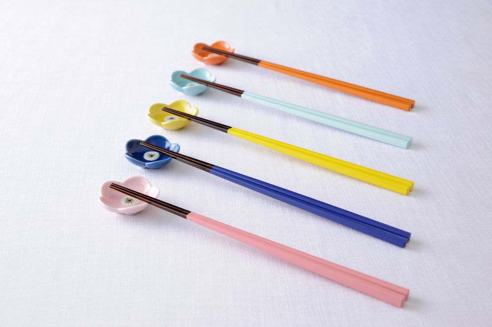 Gifts - Bamboo chopsticks and Hasami porcelain chopstick's rest set - HASHIFUKU